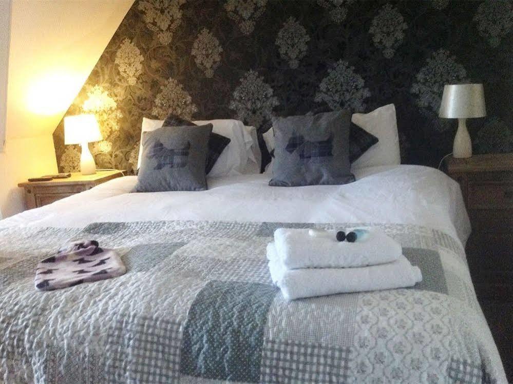 The Hopetoun Arms Hotel Leadhills Екстер'єр фото